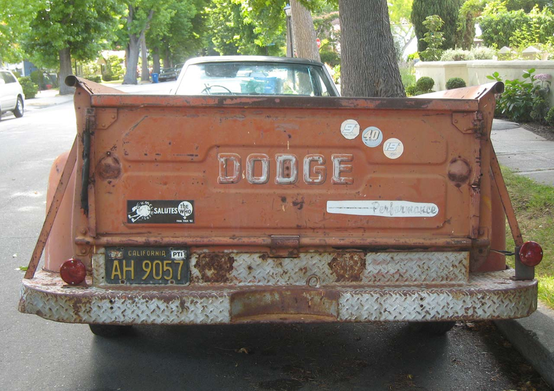 Illustration for article titled 1967 Plymouth Belvedere II, with Bonus 1958 Dodge Pickup Bed Trailer